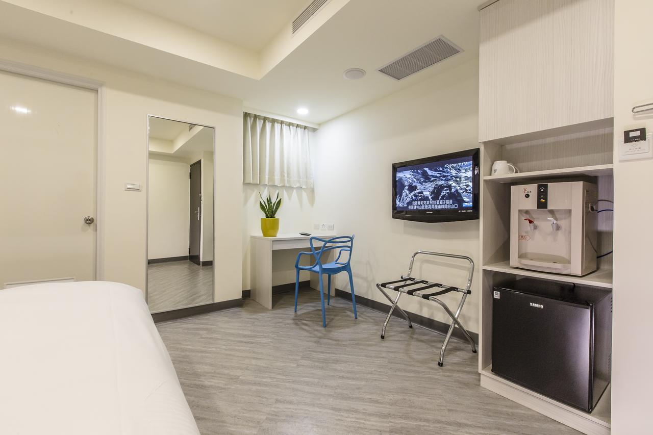 The Cloud Hotel Zhongli Branch Екстериор снимка